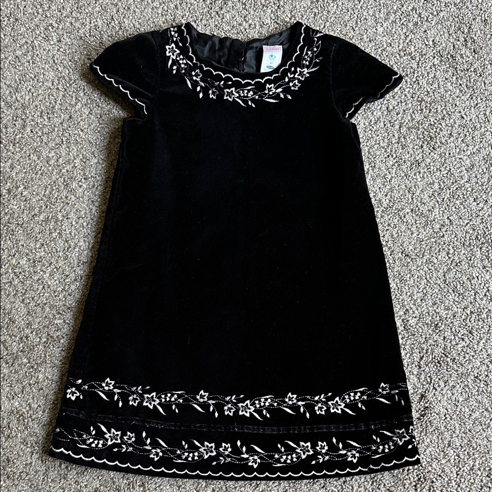 Old Navy Girls Black Velvet Dress with White Floral Embroidery size 4